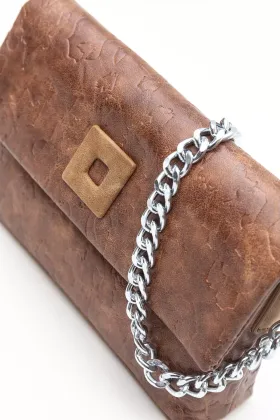 ab10_light_brown_creatures_2