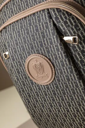 fe237_fh_black_nude_2