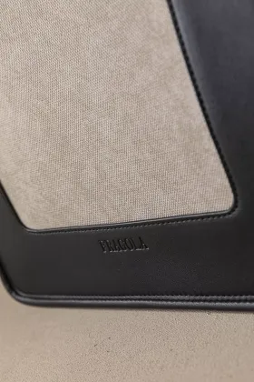 ka27_light_beige_black_canva_3