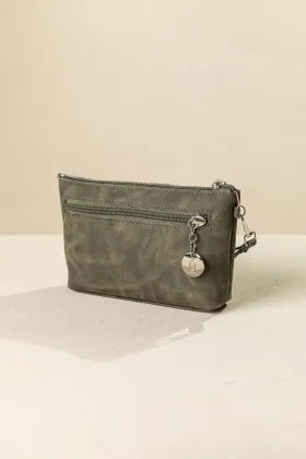 pc014cr_olive_creatures_2