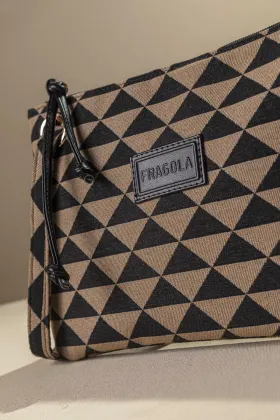 pc023tex_black_coffee_pyramids_2